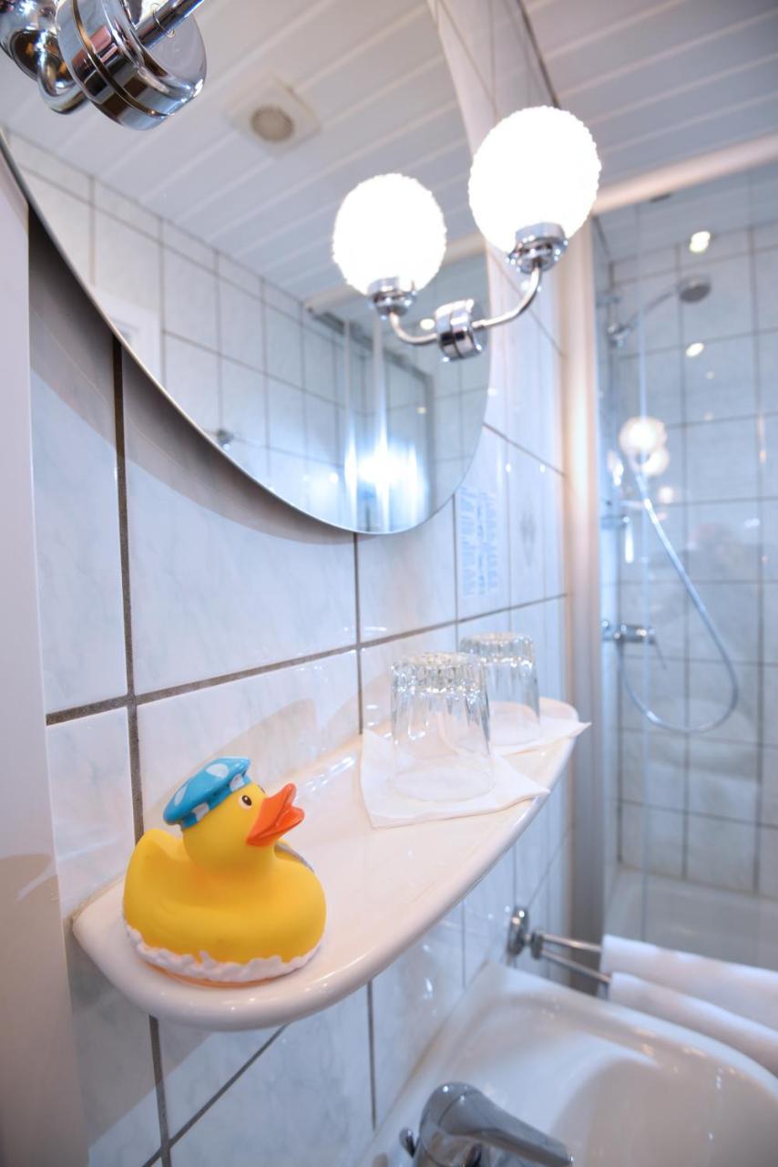 אינגולשטאט Hotel Hecht Garni מראה חיצוני תמונה
